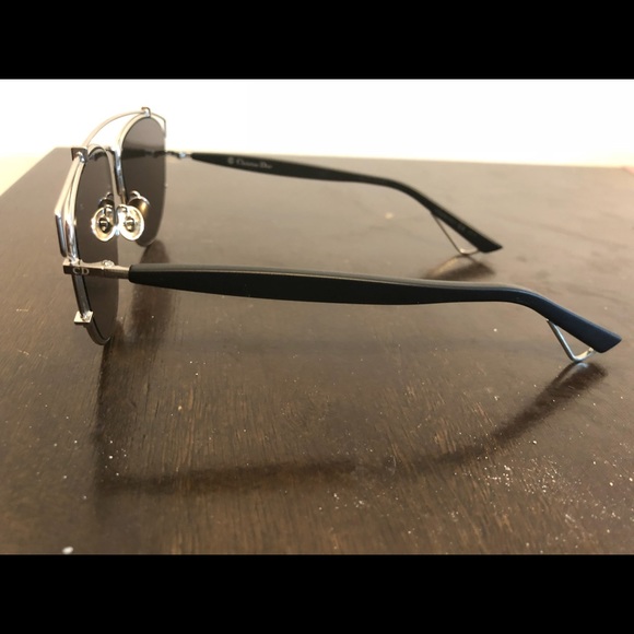 Christian Dior Technologic Sunglasses - Picture 4 of 8
